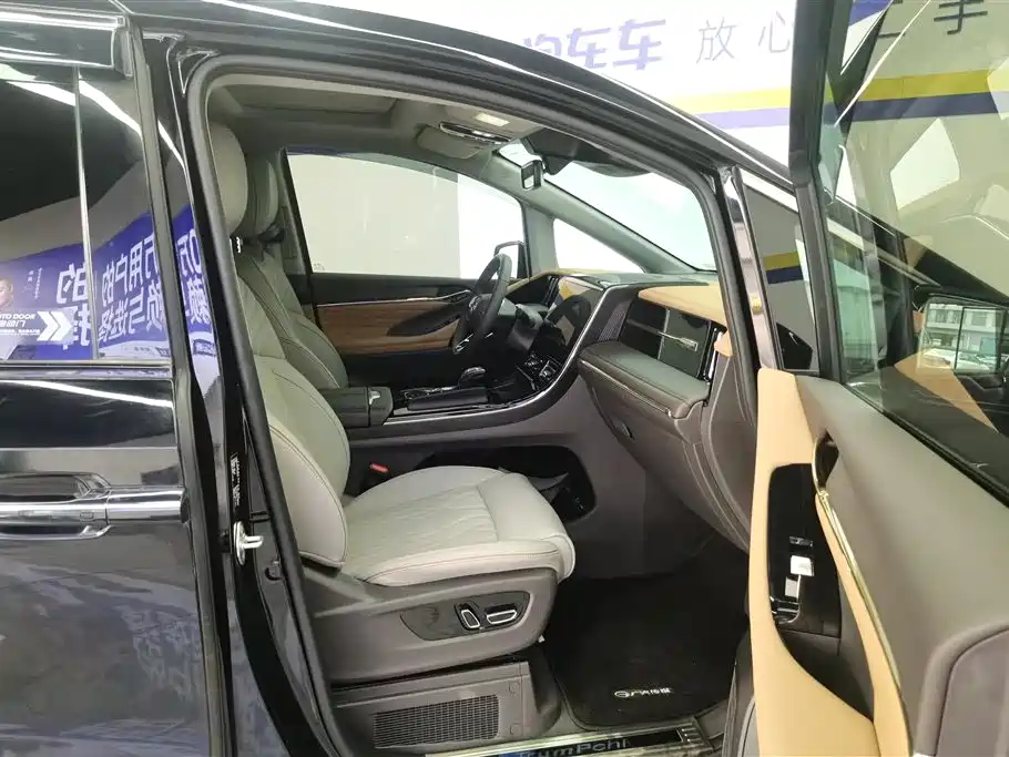 GAC Trumpchi Trumpchi M8 2024 Master Series 400T Ultimate Edition фото 8