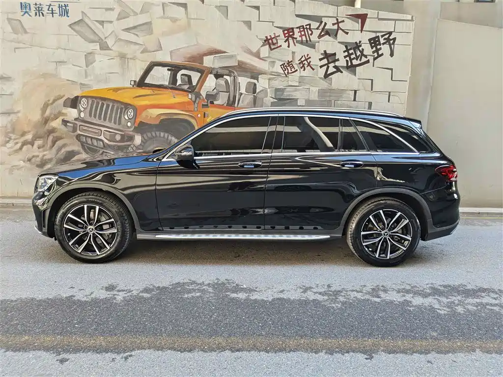 Mercedes-Benz GLC 2022 Model GLC 260 L 4MATIC Luxury Edition фото 4