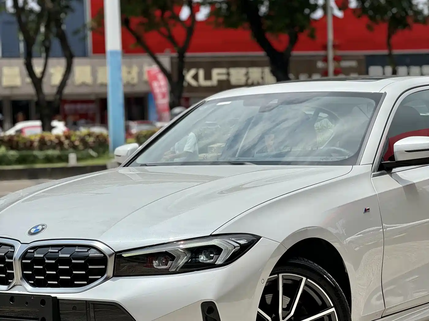 BMW 3 Series 2024 325Li M Sport Package фото 2