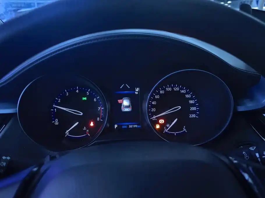 Toyota IZOA 2022 2021 Hybrid 2.0L Yixiang Edition