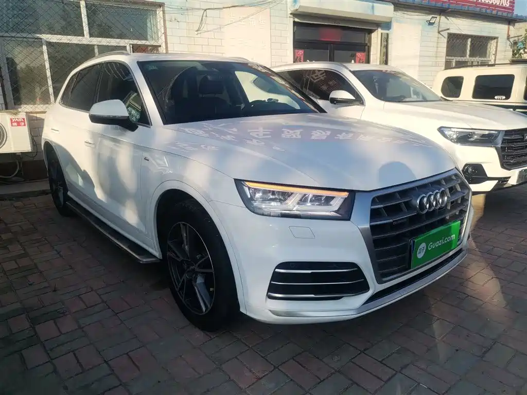 Audi Q5L 2020 Facelift 40 TFSI Honor Fashion фото 23