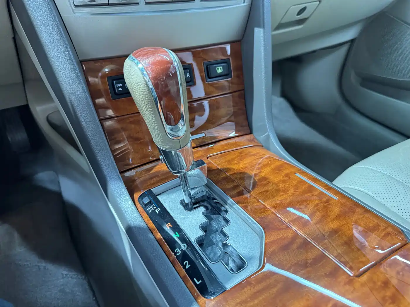 Фото 9 - Toyota Camry