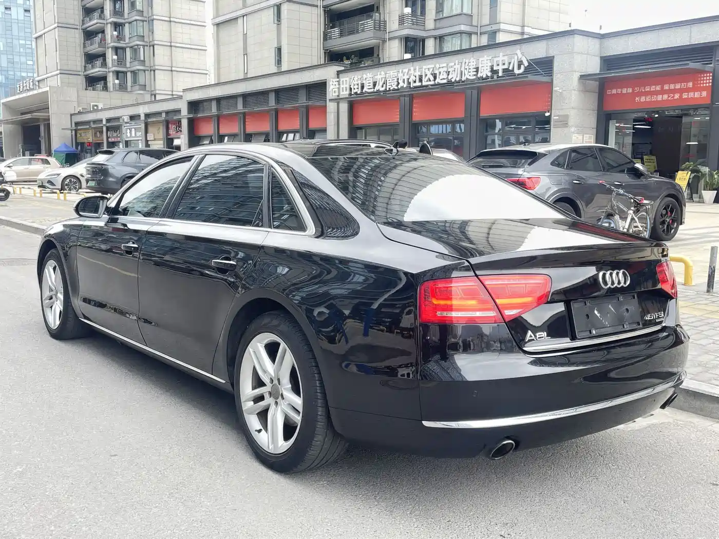 Audi A8 2013 A8L 45 TFSI quattro Exclusive фото 13