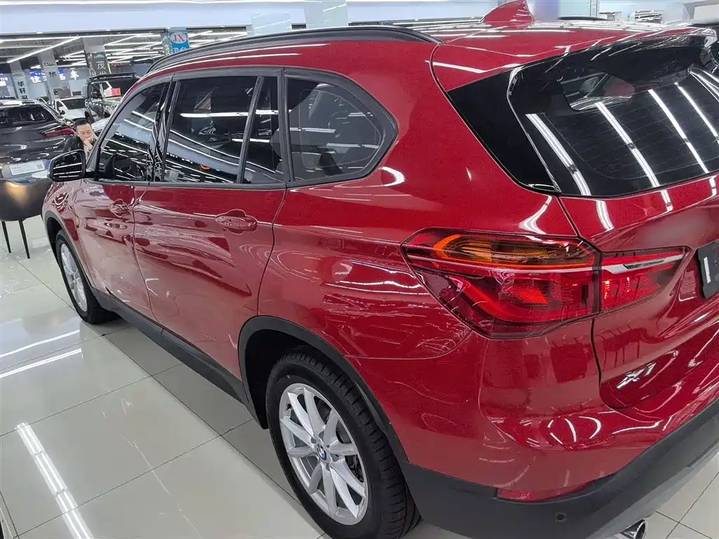 BMW X1 2019 sDrive18Li Fashion Model фото 21