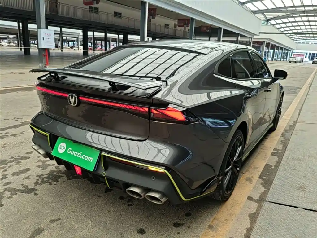 CHANGAN UNI-V