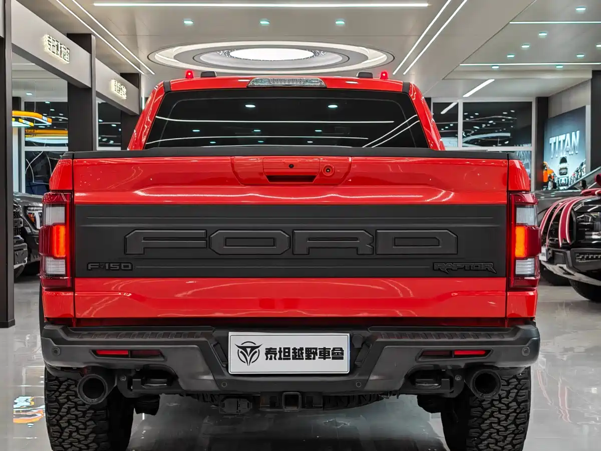 FORD F-150 RAPTOR