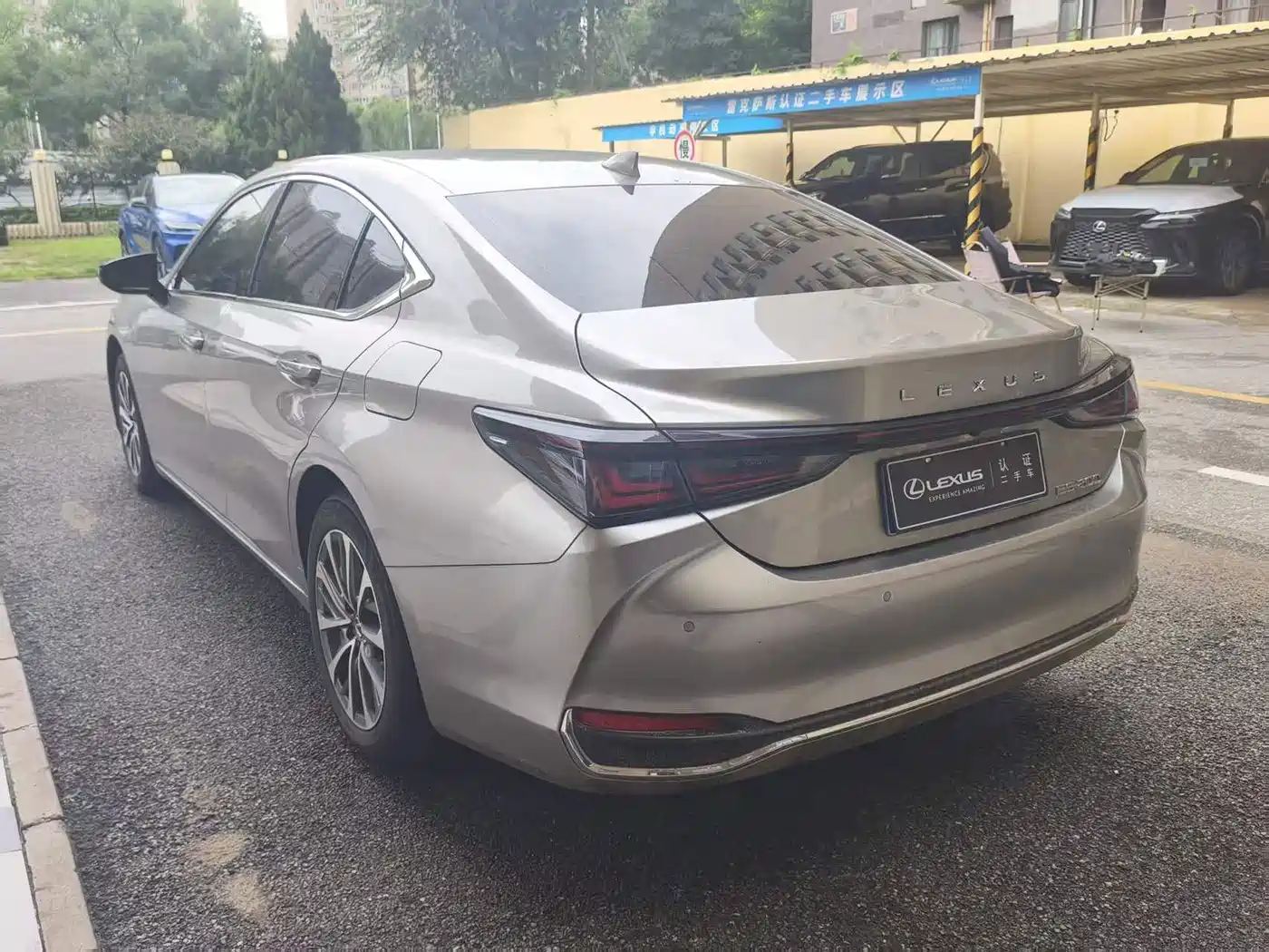 2026 Lexus ES