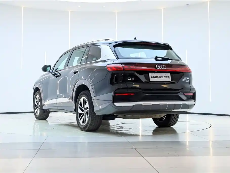 Audi Q6 2024 40 TFSI quattro Cloud View Yulin Package 7-seater фото 7