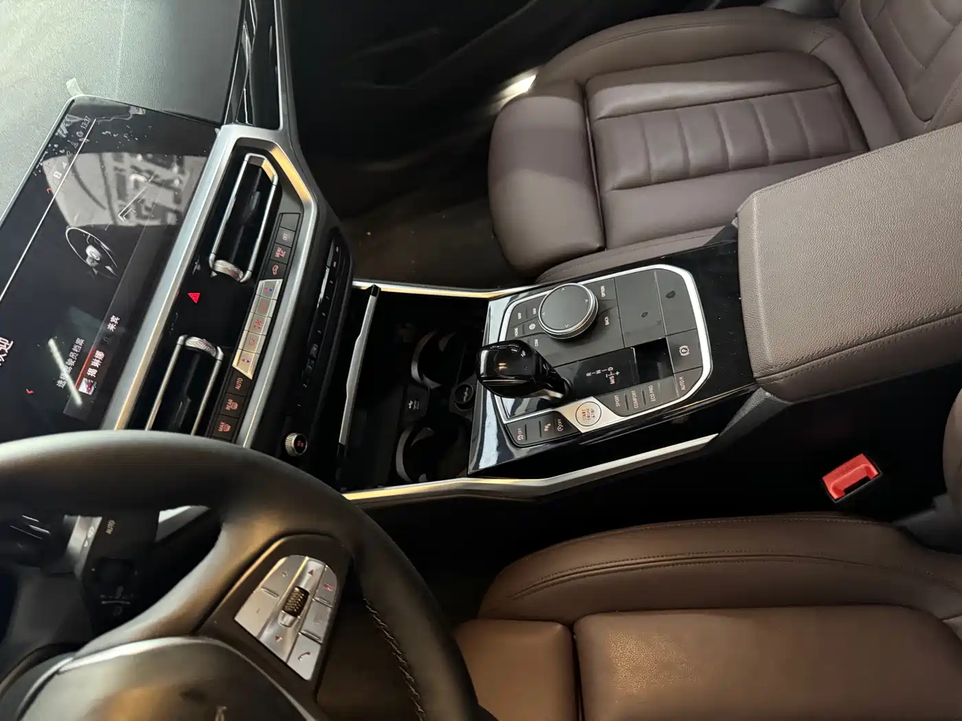 BMW 3 Series 2022 320i Sport Package фото 10