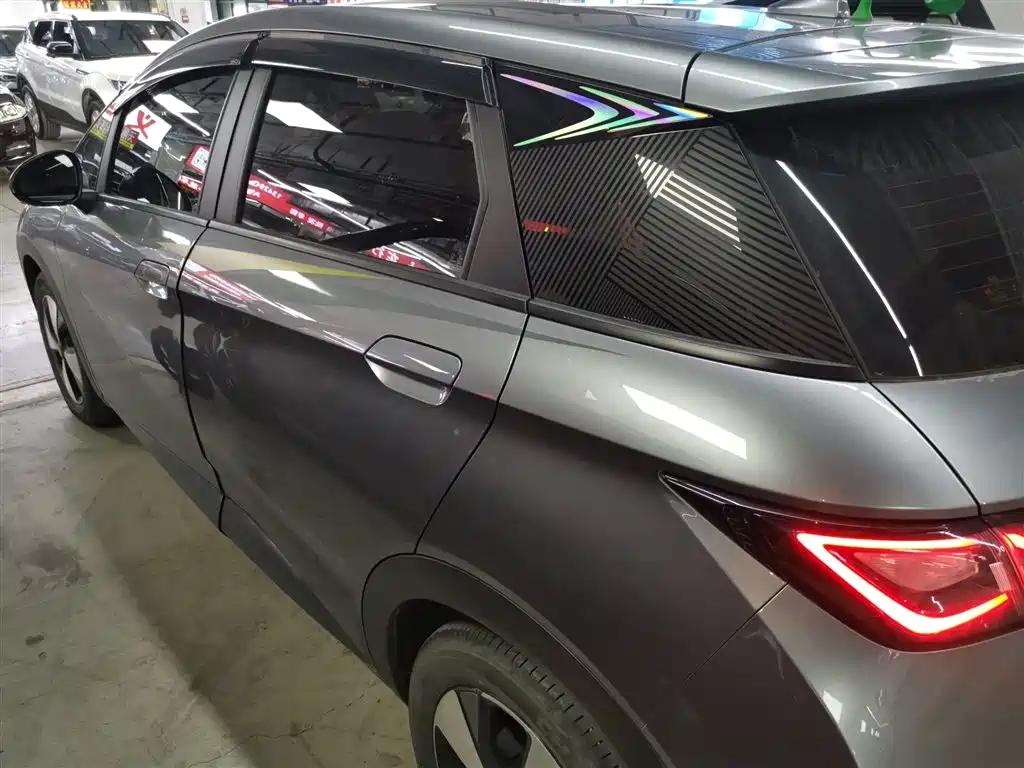 BYD Dolphin 2023 420km Freedom Edition фото 4