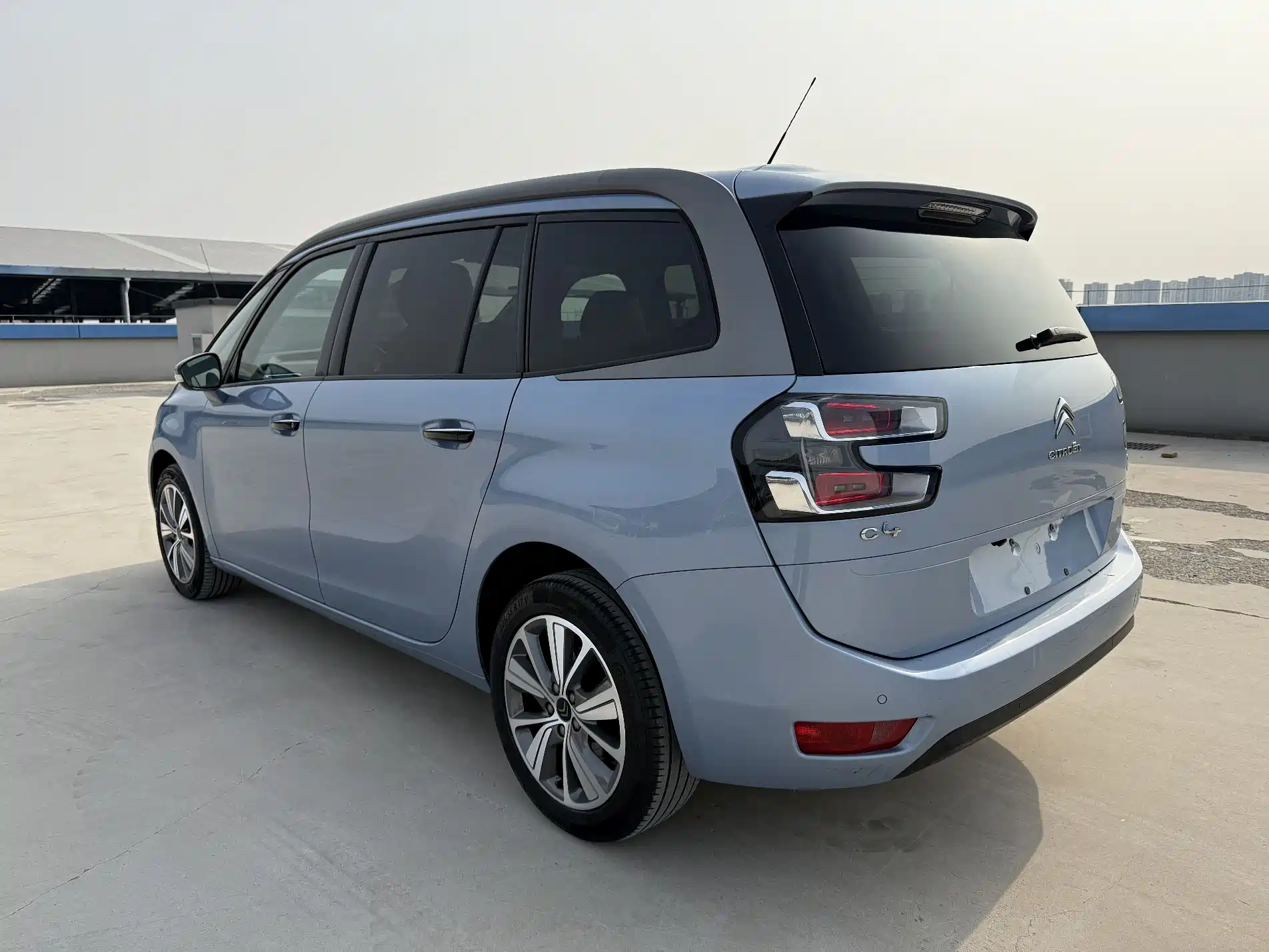 Фото 9 - Citroën C4 Picasso