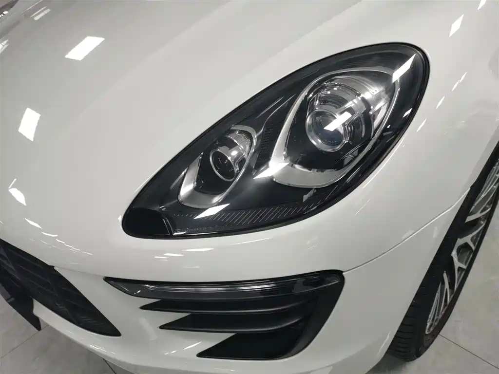 Porsche Macan 2017 Macan 2.0T фото 19