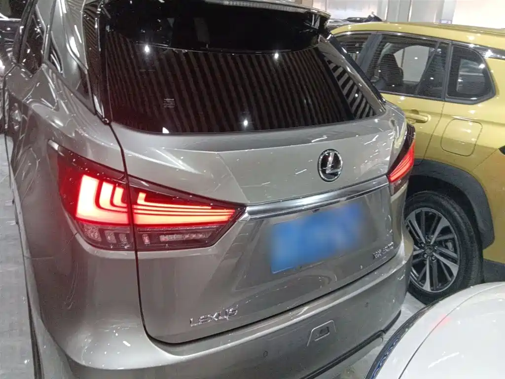 Lexus RX 2020 Facelift 300 AWD Elegance Edition фото 22