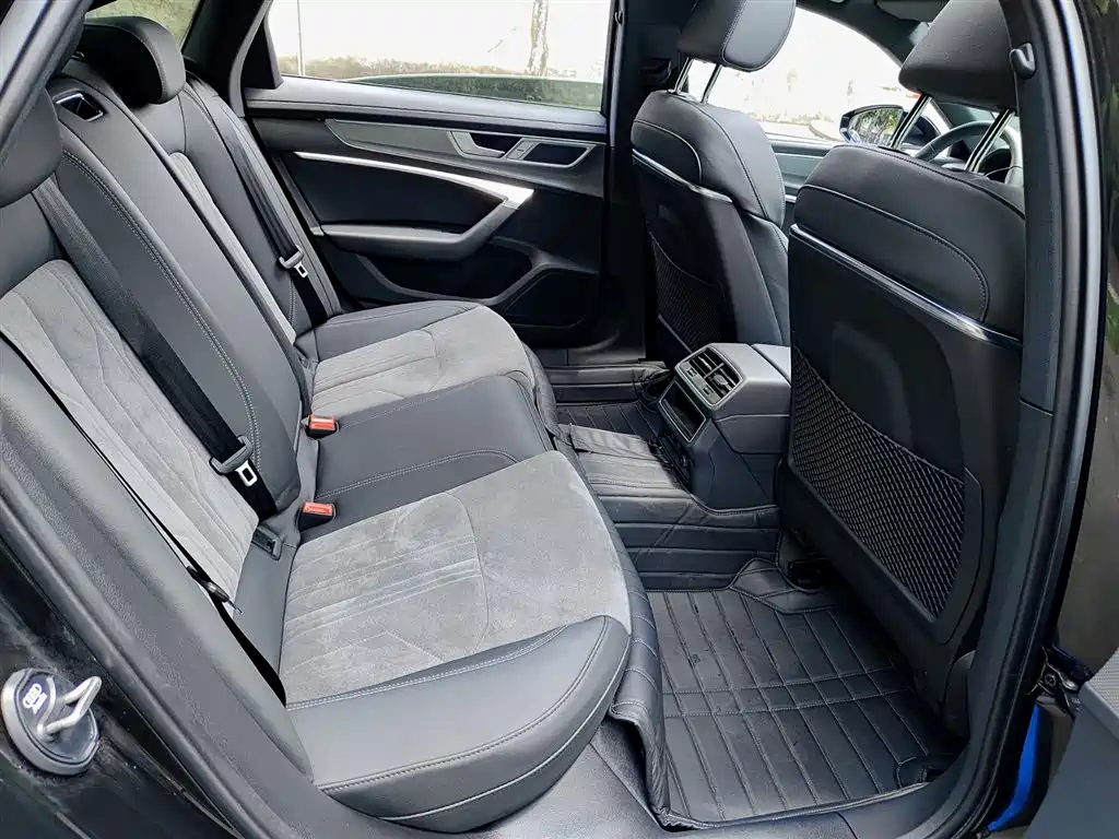 Audi A6L 2024 40 TFSI Luxury Dynamic фото 11
