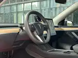 Фото 10 - Tesla Model Y