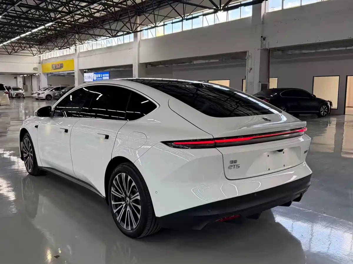 NIO ET5 2023 2022 75kWh