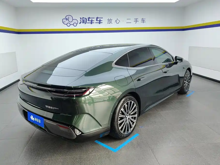 Geely Galaxy Galaxy Xingyao 8 2025 2025 Model 130km EM-i Flagship Edition