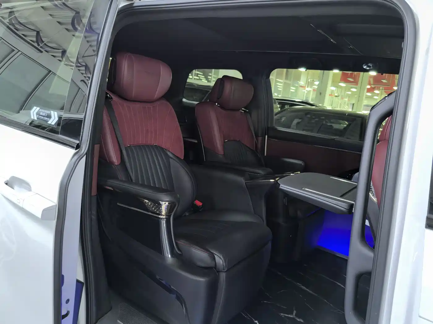 GAC Trumpchi Trumpchi M8 2023 Model Master Series Hybrid Royal Edition фото 9
