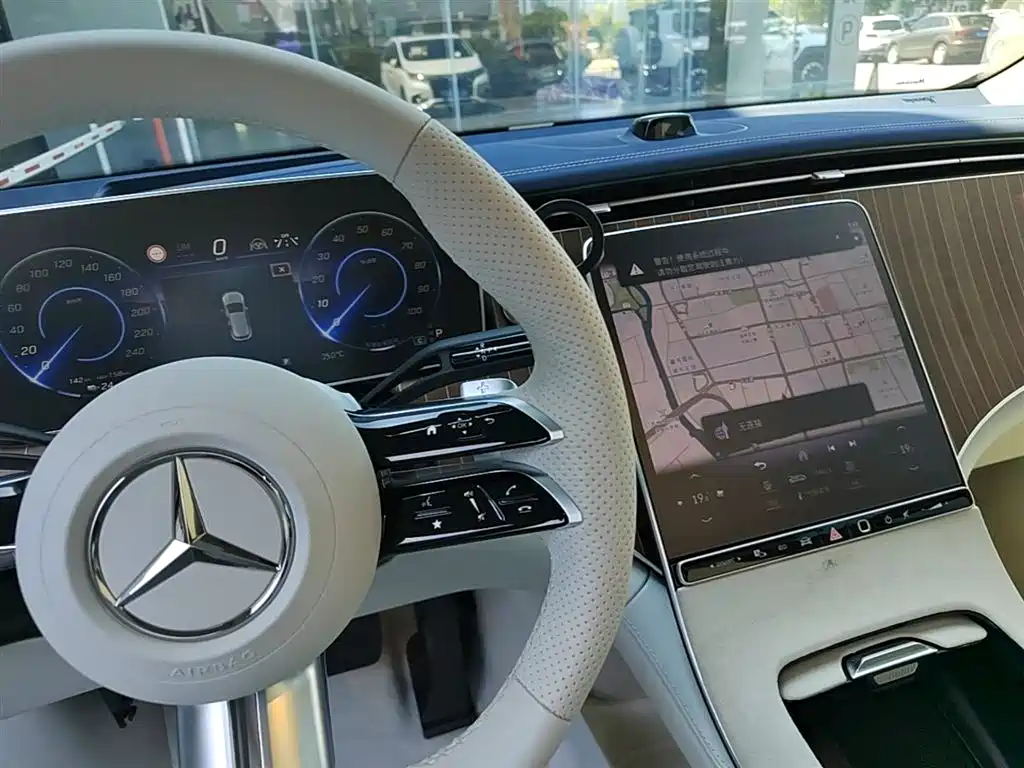 Mercedes-Benz EQE SUV 2023 350 4MATIC Luxury Edition фото 14