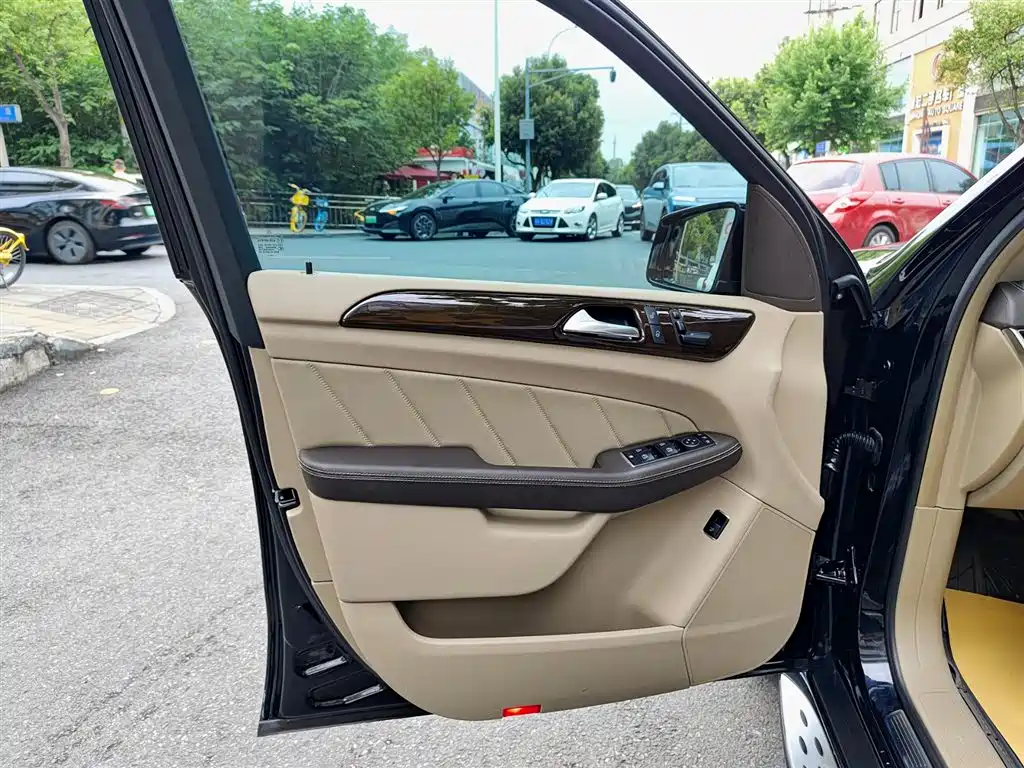 Mercedes-Benz GL-Class 2014 GL 350 CDI 4MATIC фото 6