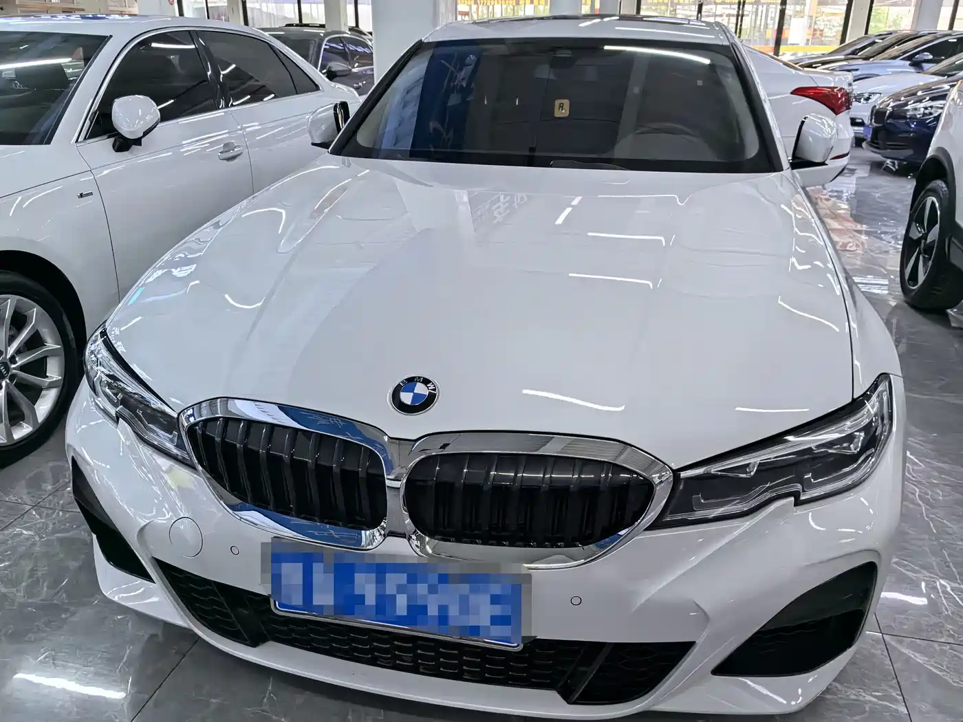 BMW 3 Series 2021 325Li M Sport Package фото 2