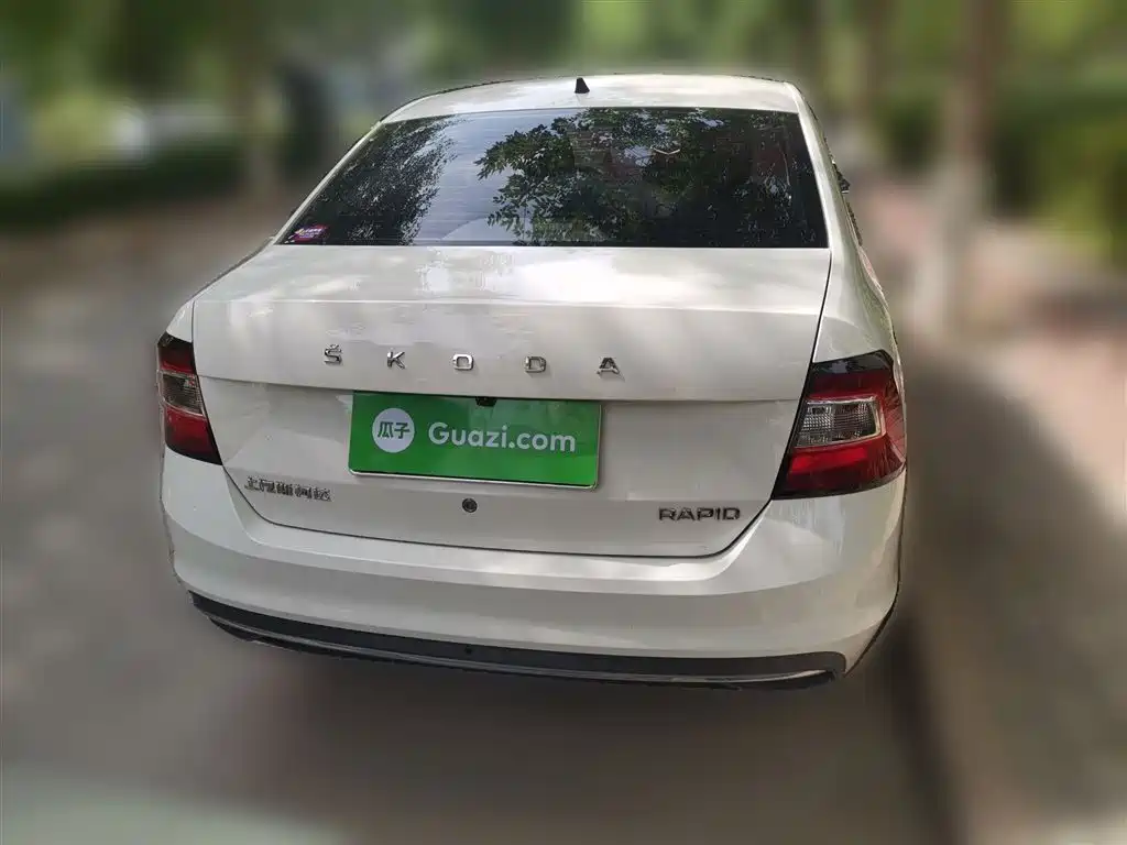 Škoda Rapid 2019 Facelift 1.5L Manual Standard Version China VI фото 4