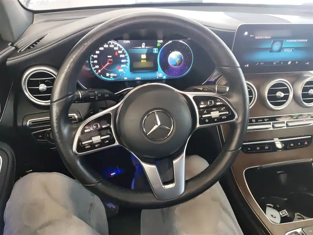 Mercedes-Benz GLC 2020 GLC 300 L 4MATIC Dynamic фото 3