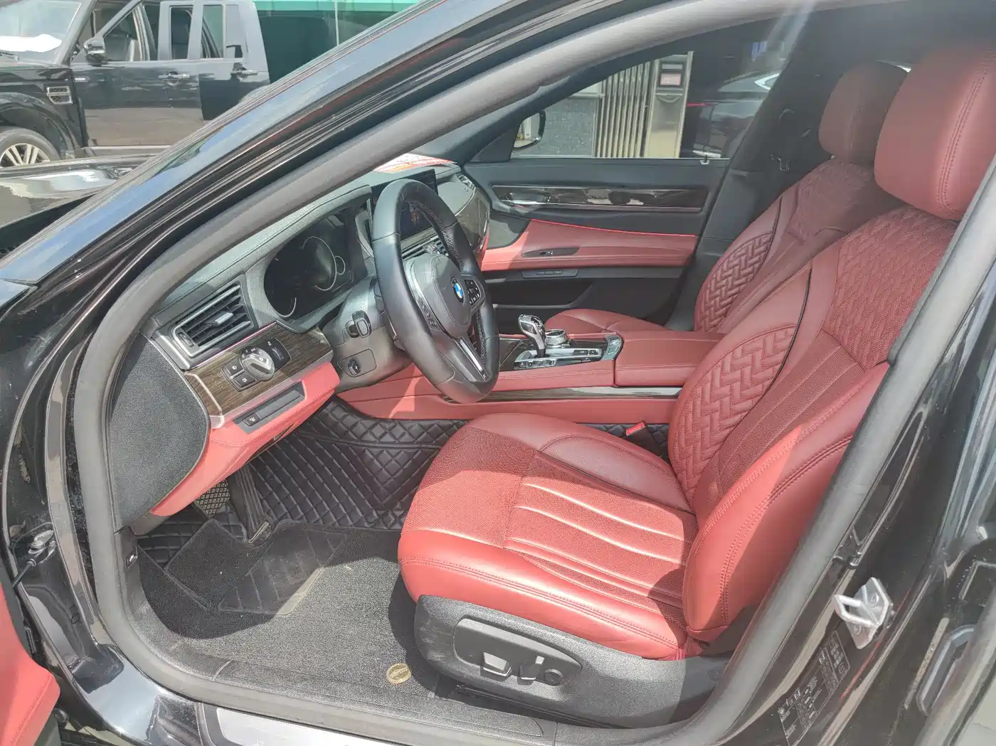 BMW 7 Series 2014 730Li Premium фото 4
