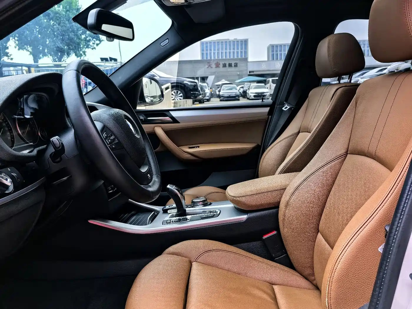 Фото 19 - BMW X4