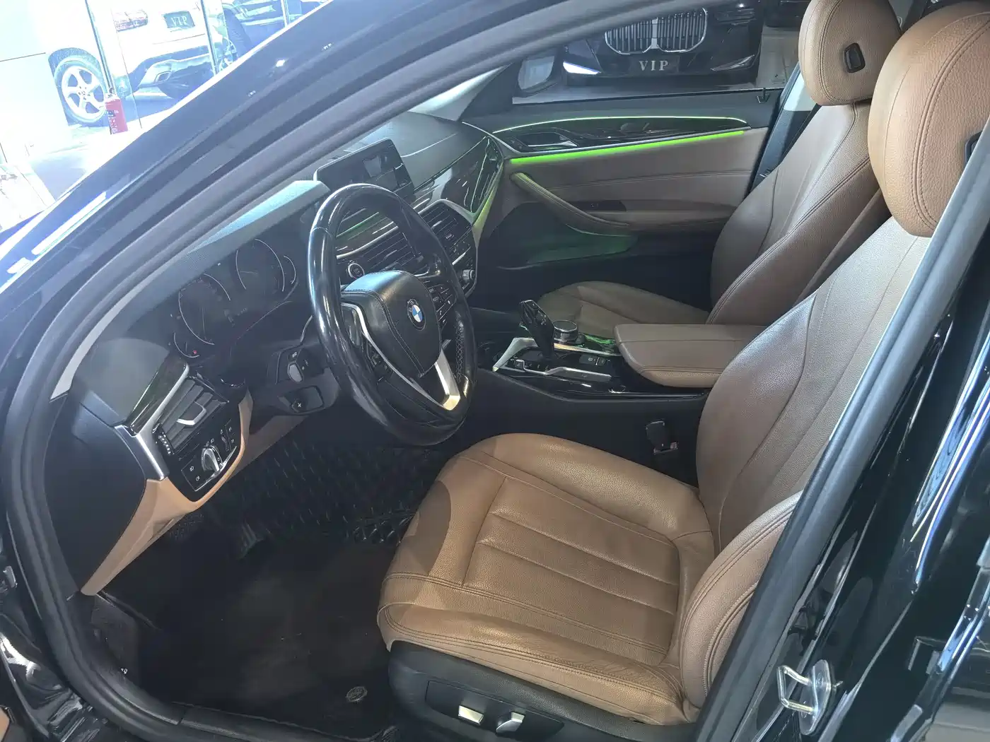 BMW 5 Series 2018 528Li Launch Special Edition фото 7