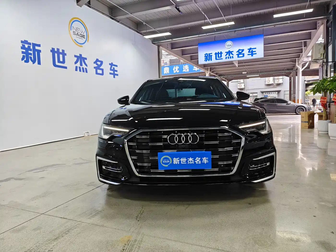 Audi A6L 2023 Facelift 45 TFSI Premium Dynamic фото 2