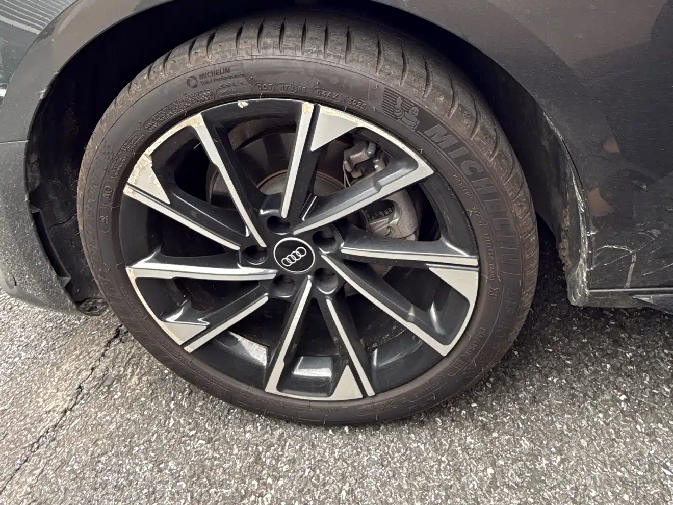 Audi A4L 2023 40 TFSI Luxury Sport фото 15