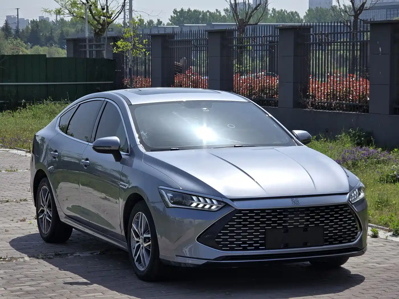 BYD Qin PLUS 2021 DM-i 55KM Flagship фото 3