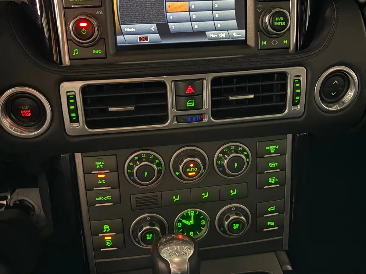 Land Rover Range Rover 2011 5.0 SC V8 Ultimate Edition фото 25