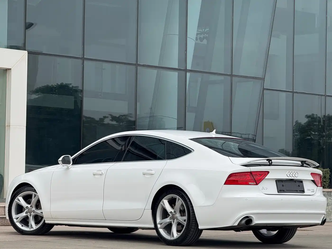 Audi A7 2014 35 FSI quattro Technology Edition фото 6