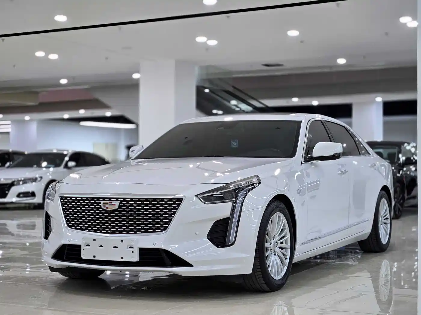 CADILLAC CT6