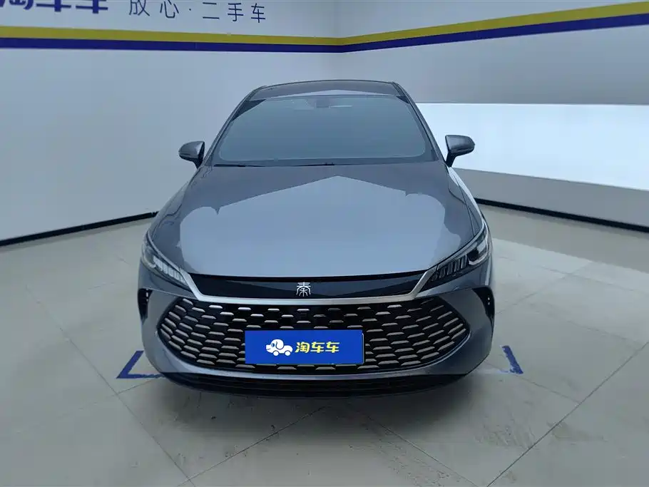 BYD Qin PLUS 2025 DM-i Smart Drive 55KM Leader фото 2