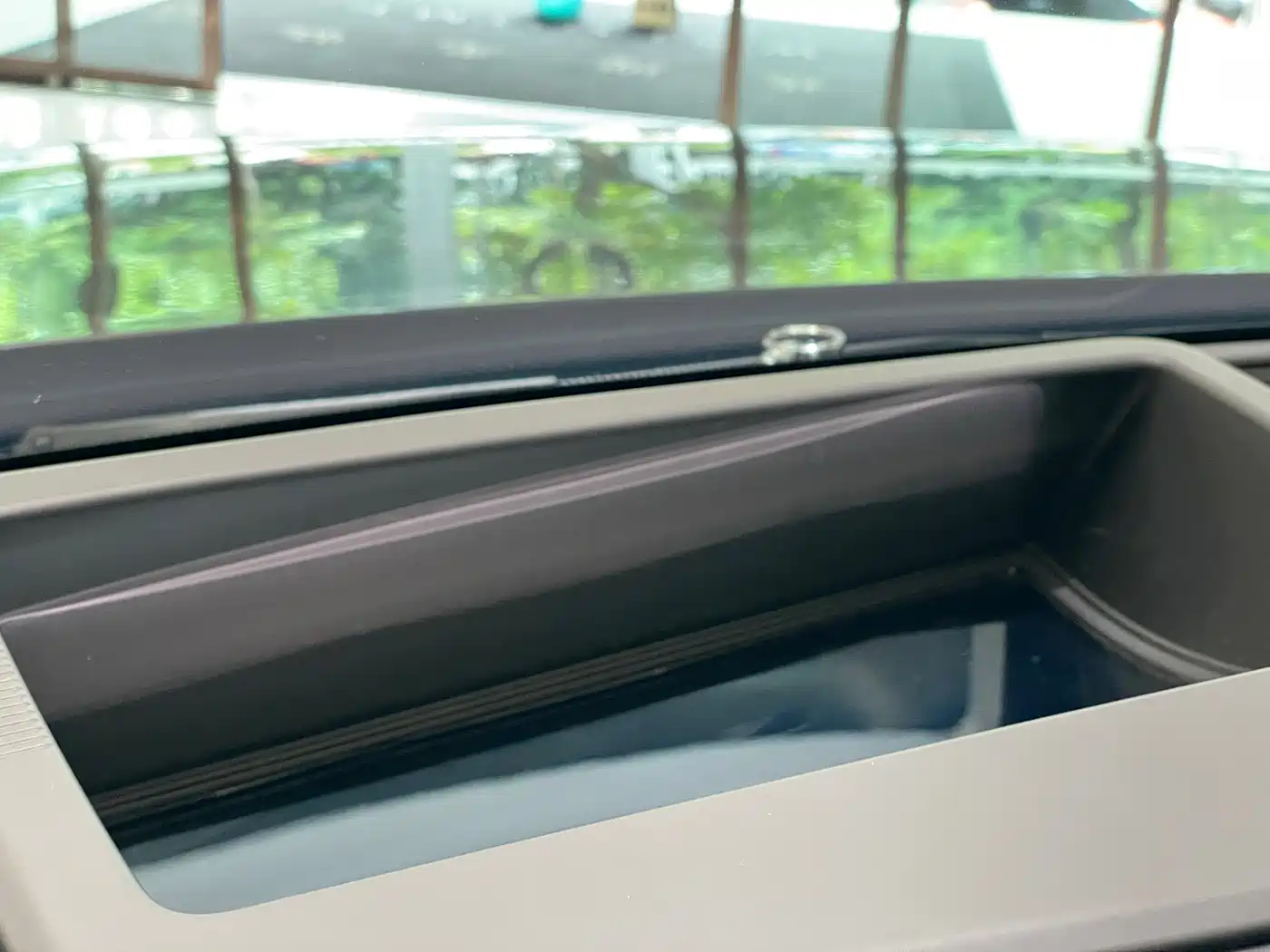 AITO Wenjie AITO M9 2024 Extended Range Ultra 42kWh 6-Seater фото 18