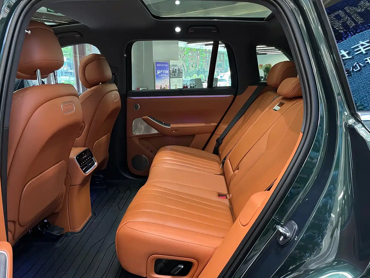 AITO Wenjie AITO M7 2026 Extended Range Max AWD 5-seater фото 8