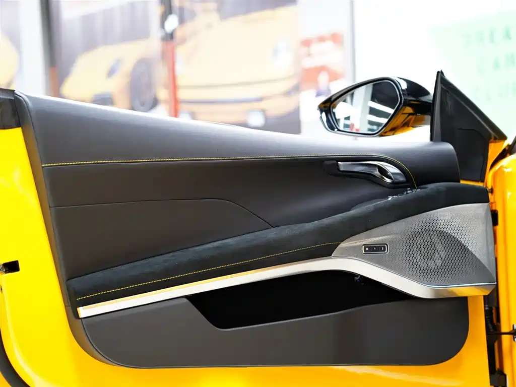 Lotus Cars EMIRA 2022 3.5T V6 Manual First Edition фото 28