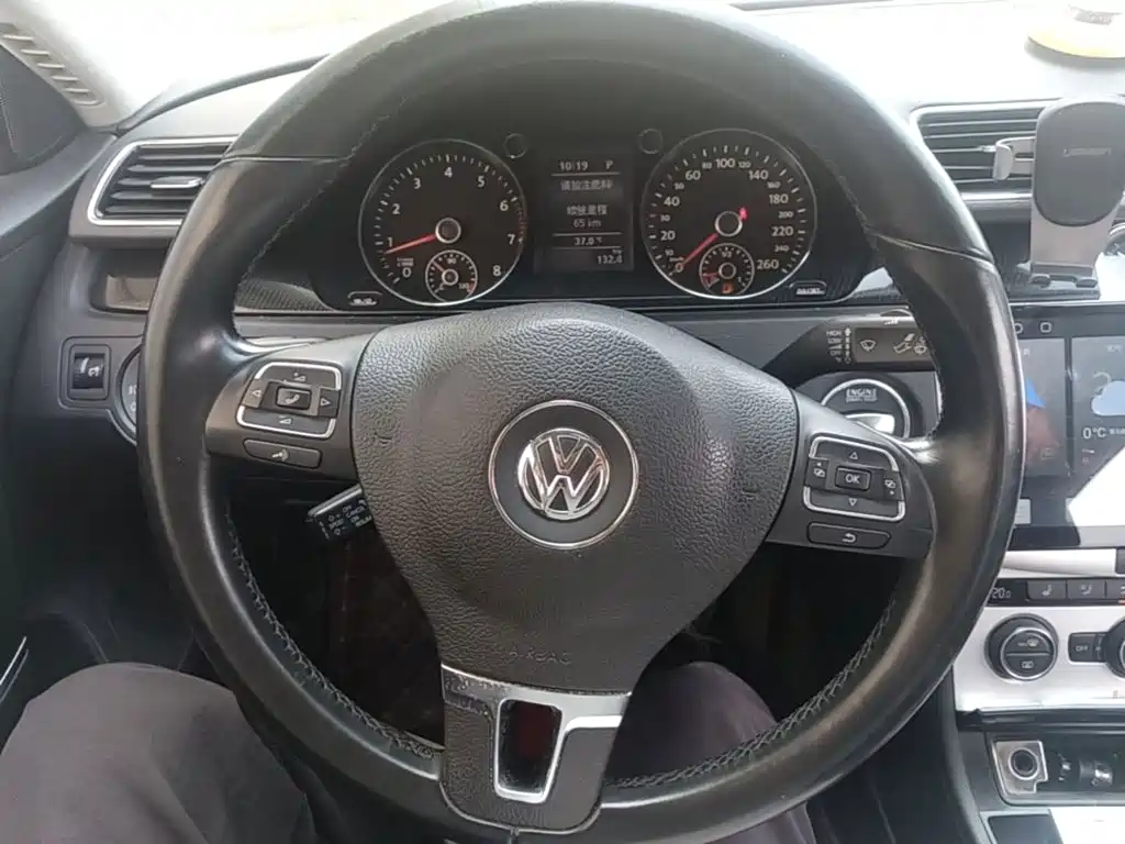 Фото 11 - Volkswagen Magotan