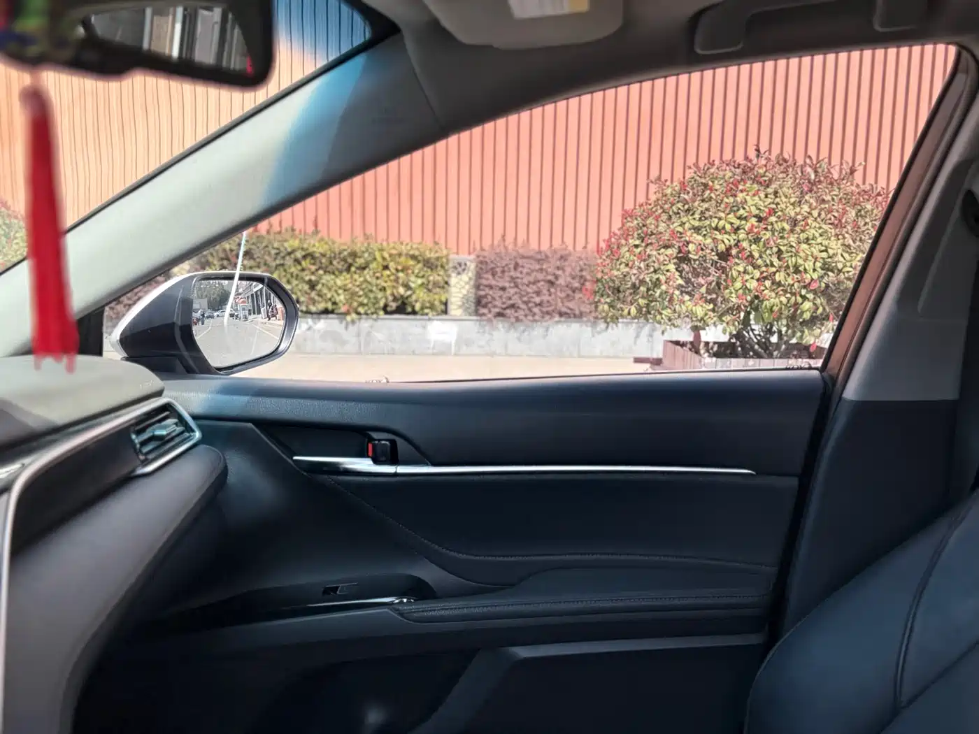 Toyota Camry 2021 2.5G Luxury Edition фото 16