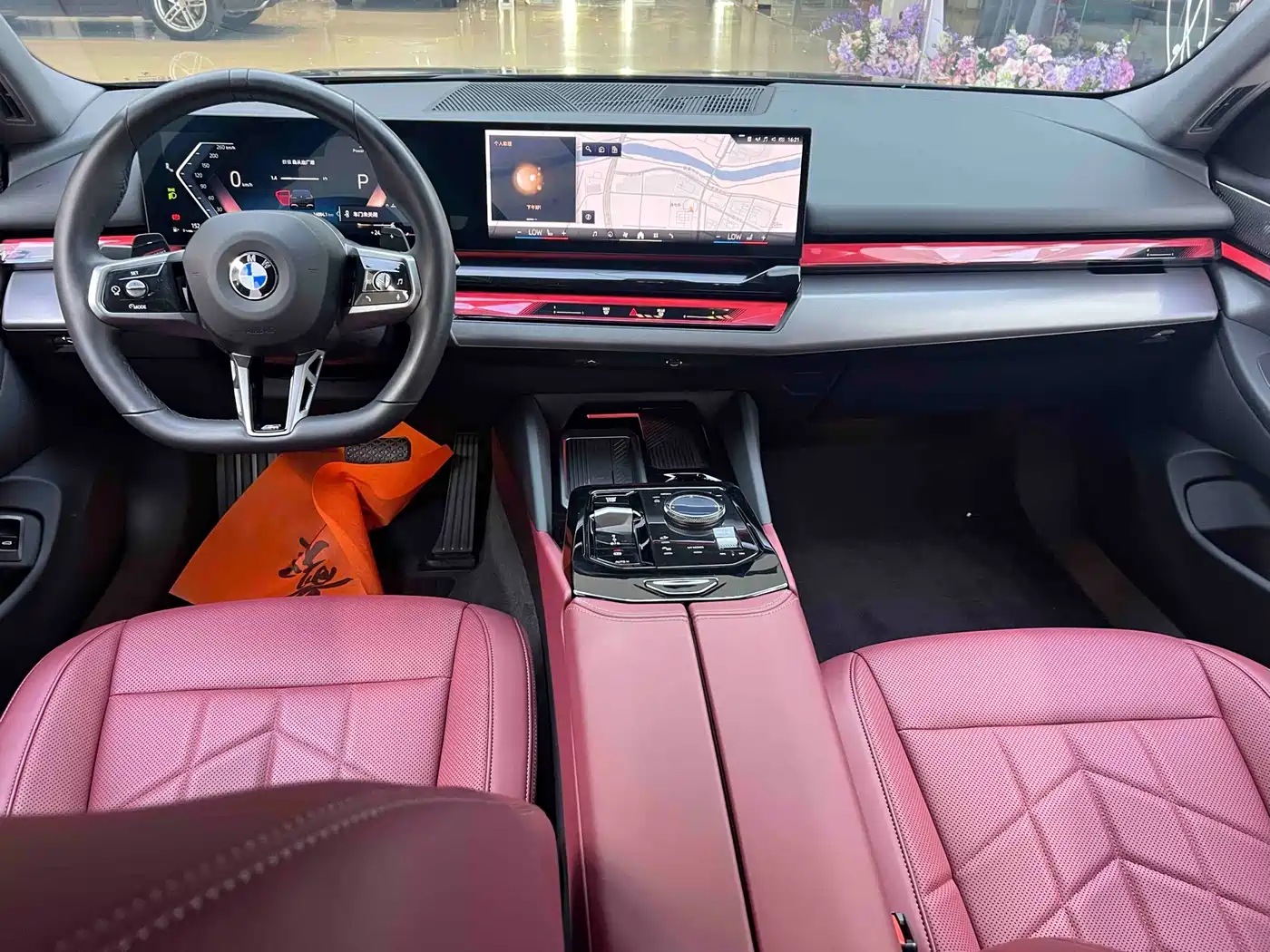 BMW 5 Series 2024 530Li Leading M Sport Package фото 21