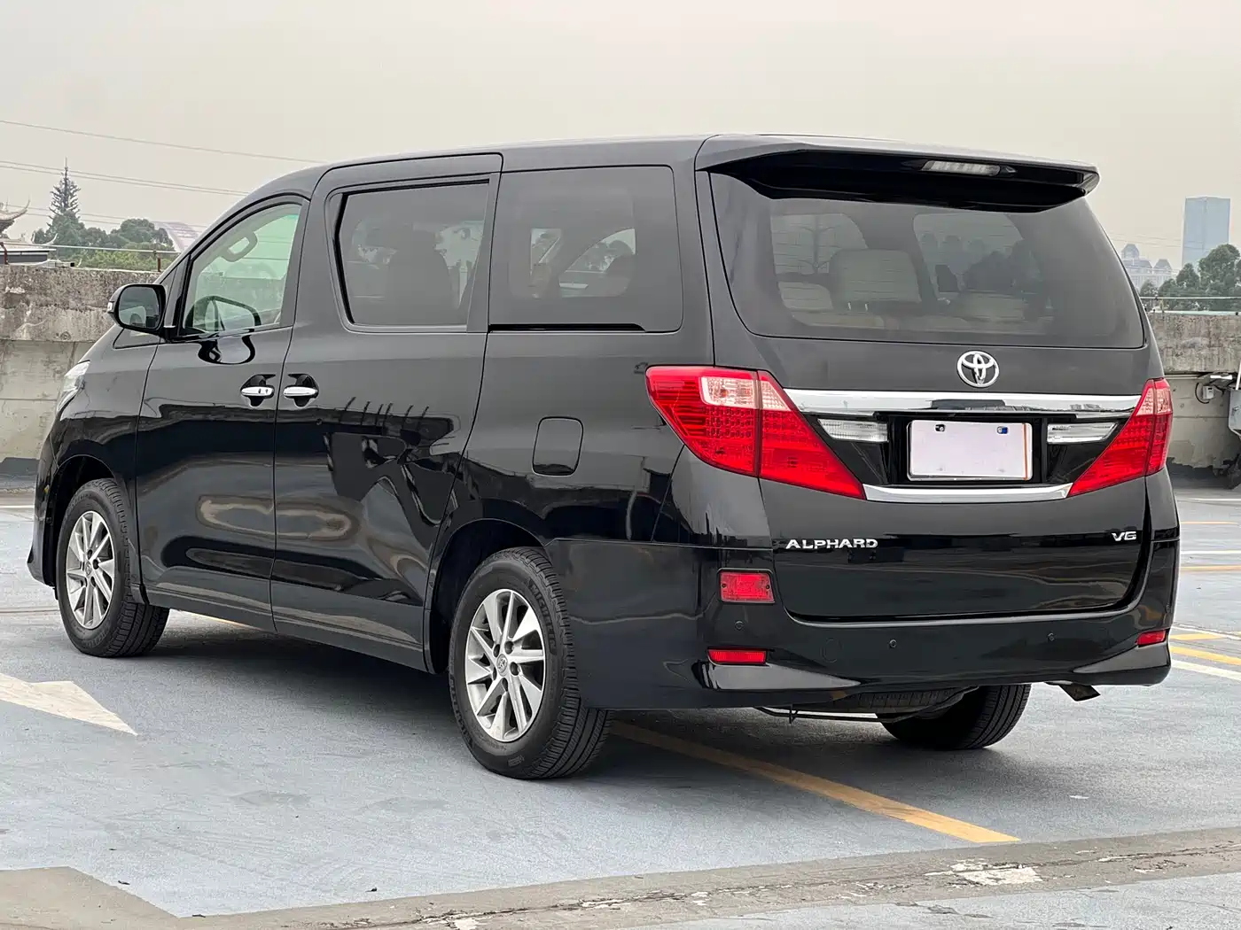 Toyota Alphard 2012 3.5L Luxury Edition фото 4