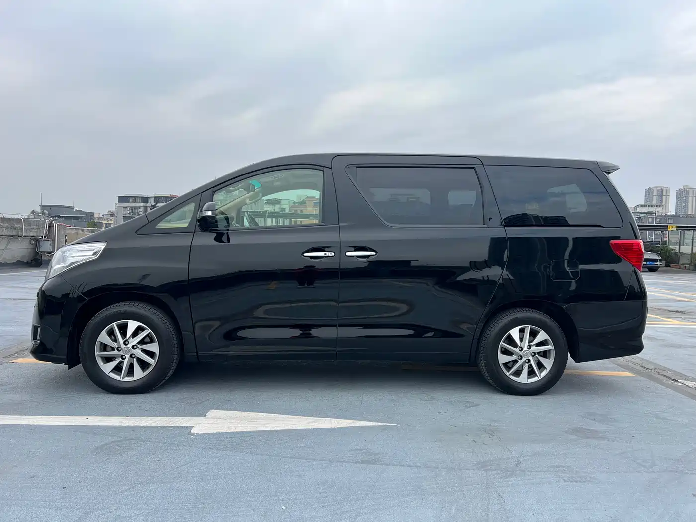 Toyota Alphard 2012 3.5L Luxury Edition фото 6