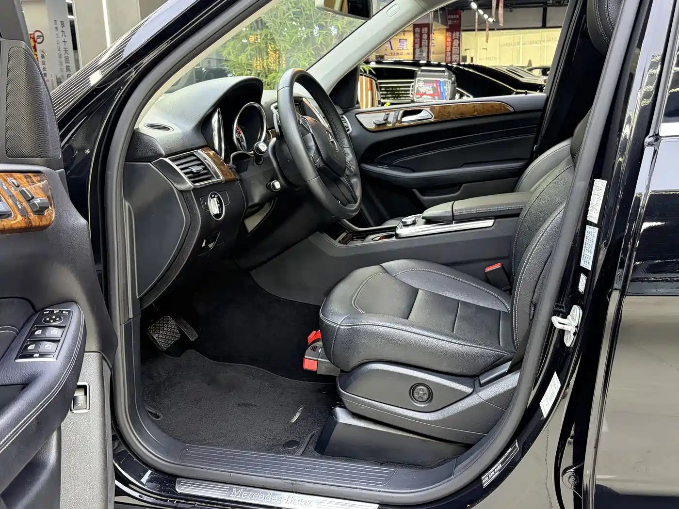 Mercedes-Benz M-Class 2014 ML 400 4MATIC Dynamic фото 6