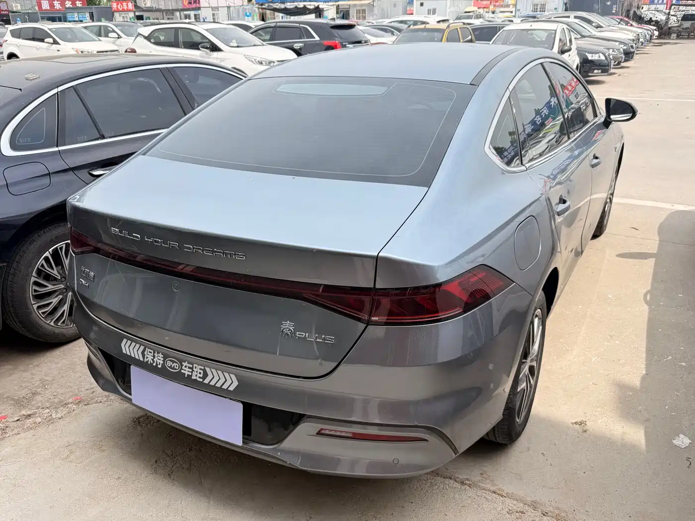 BYD Qin PLUS 2023 Champion Edition DM-i 120KM Surpassing Type фото 9