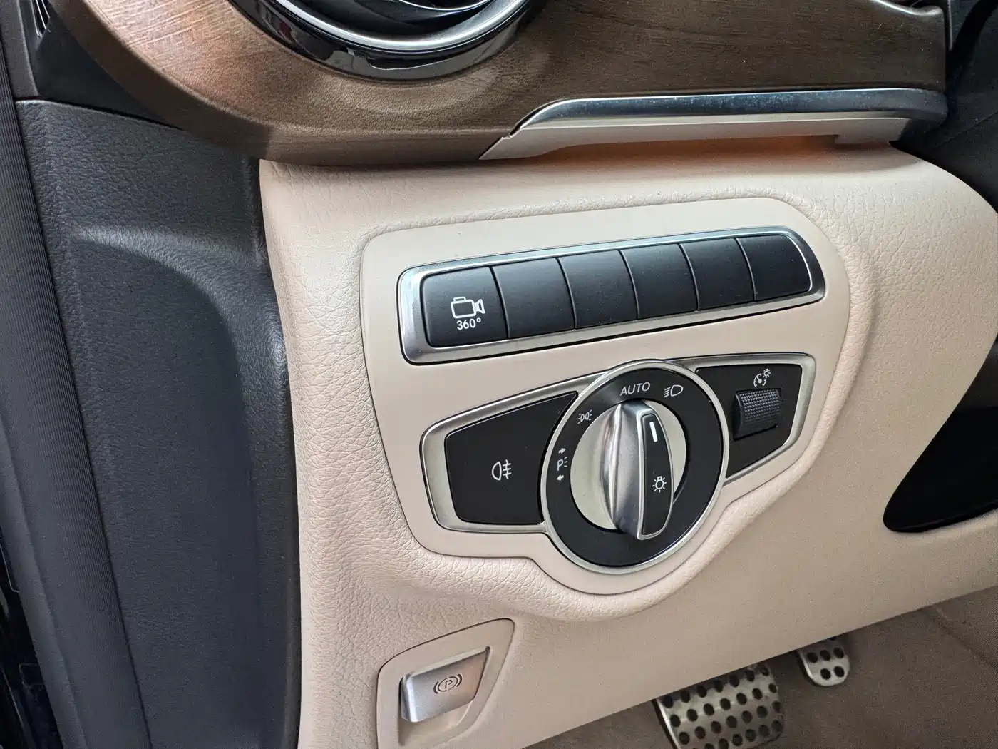 Mercedes-Benz V-Class 2024 2022 V 260 Prestige Edition
