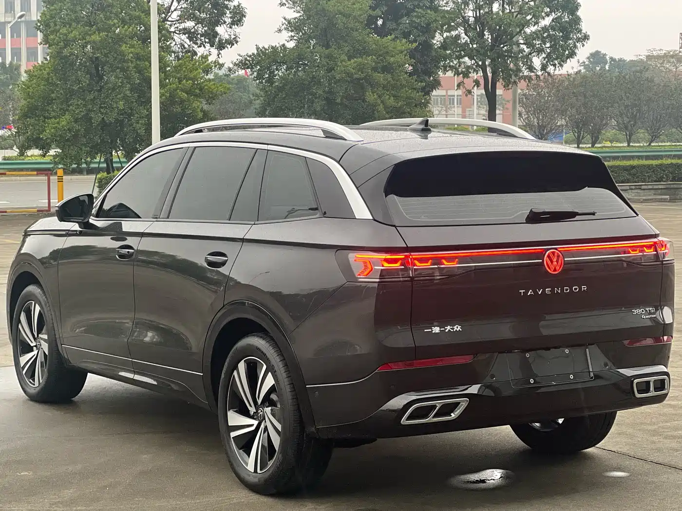 Volkswagen Talagon 2024 380TSI 4WD R-Line Cruise Shared Edition фото 6