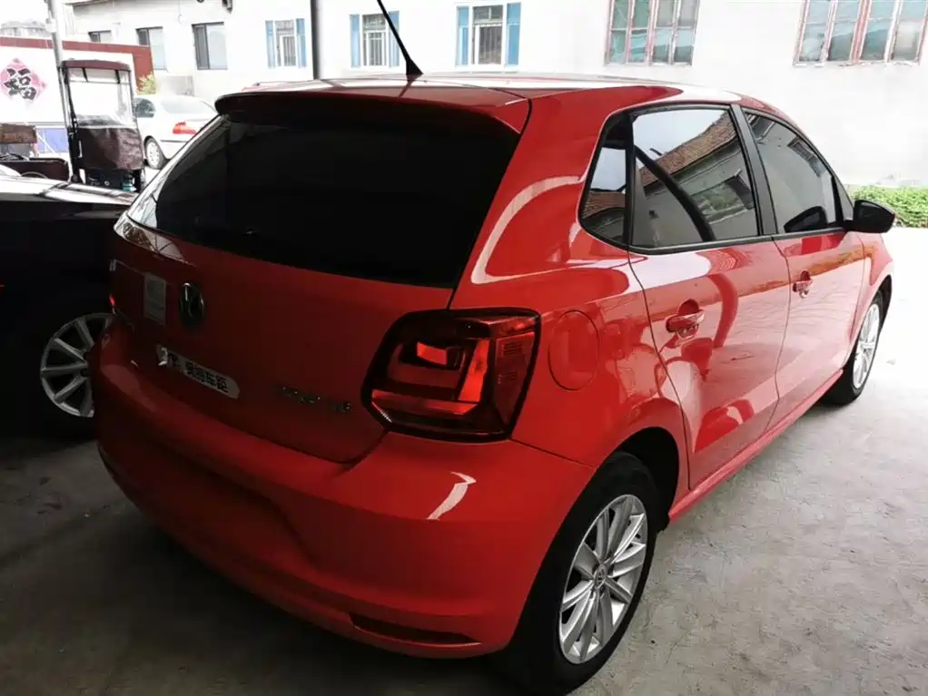 Volkswagen Polo 2014 1.6L Automatic Comfort Edition фото 7
